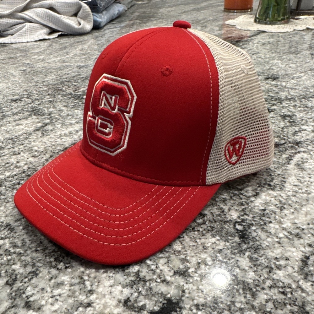 Top of the World‎ NC State Wolfpack Trucker Hat Cap Adjustable Snapback Red NCAA
